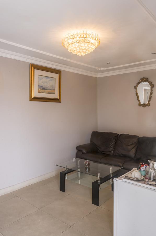Hotel La Falaise Bonanjo Douala Eksteriør bilde